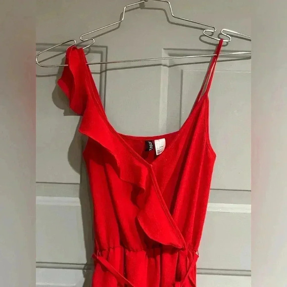 H&M DIVIDED RED RUFFLE DRESS WOMEN'S SIZE 2 - Picture 6 of 9